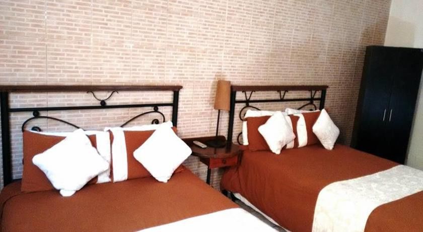 Hotel Casa Blanca Inn Guatemala City ภายนอก รูปภาพ